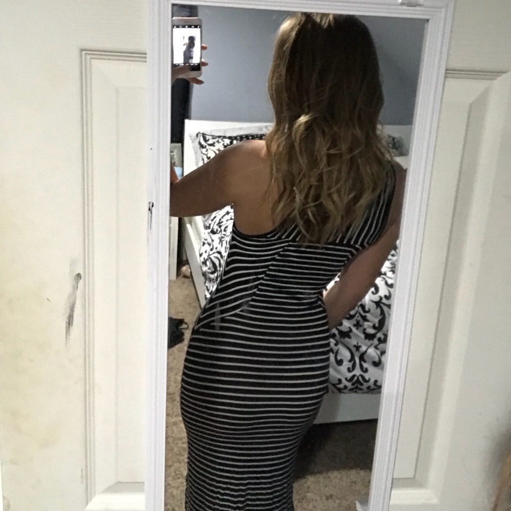 Striped Maxi Sundress - Picture 3 of 3